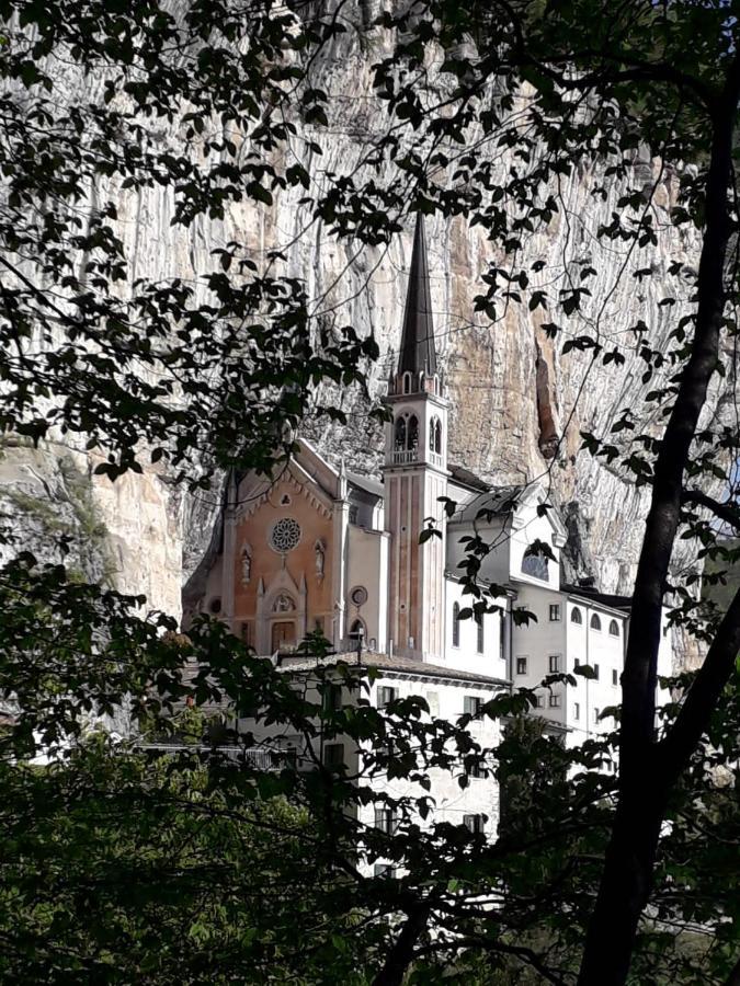 Casa Vacanze Al Borgo Caprino Veronese Exteriér fotografie